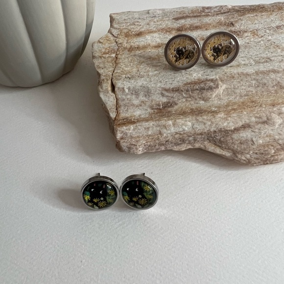 Classic Round Cat Stud Earrings - Stylish Boho Cat Lover Stud Earrings - Picture 5 of 11